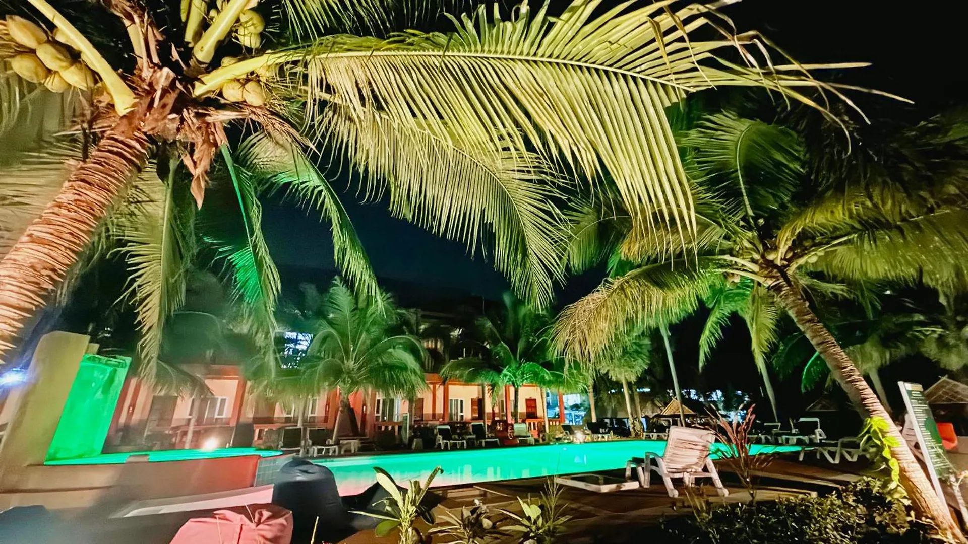 Peaceful Resort , Long Beach - Koh Lanta