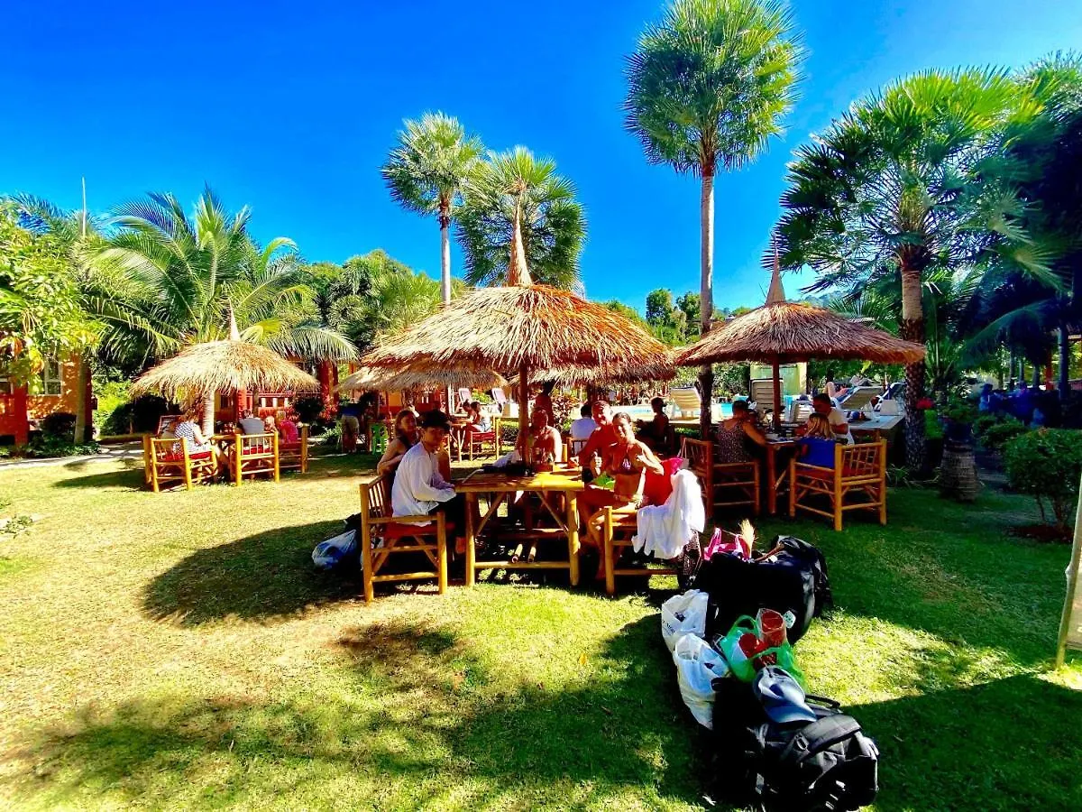 ***  Peaceful Resort , Long Beach - Koh Lanta Thailand