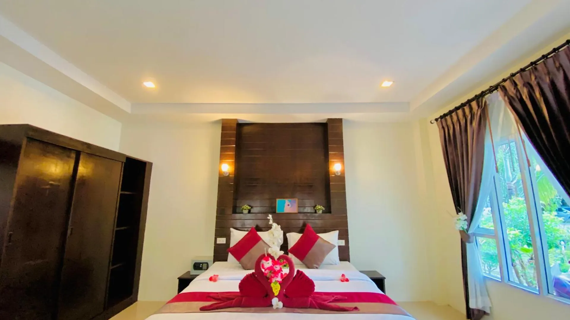 Peaceful Resort , Long Beach - Koh Lanta