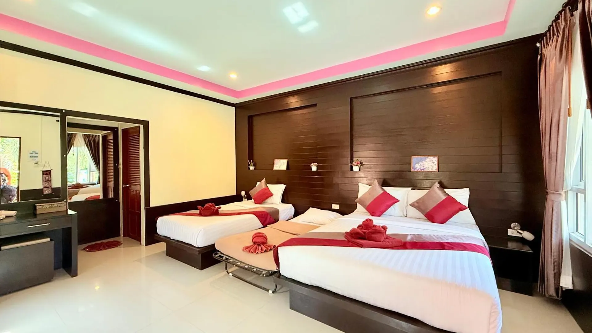Peaceful Resort , Long Beach - Koh Lanta