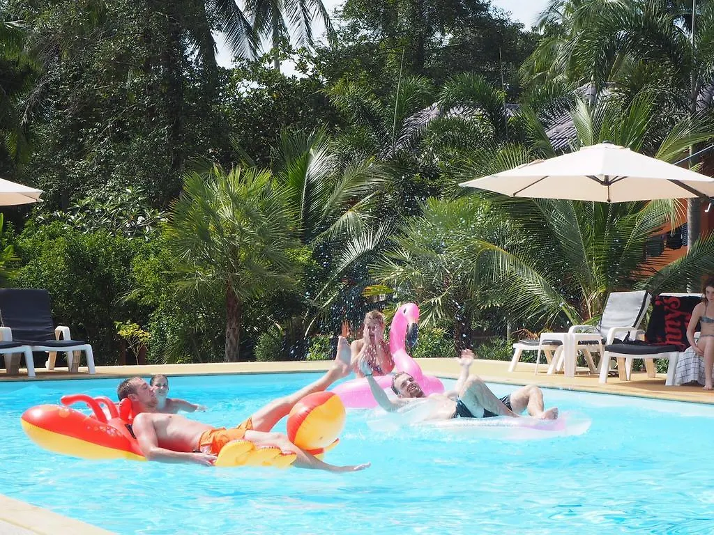 ***  Peaceful Resort , Long Beach - Koh Lanta Thailand