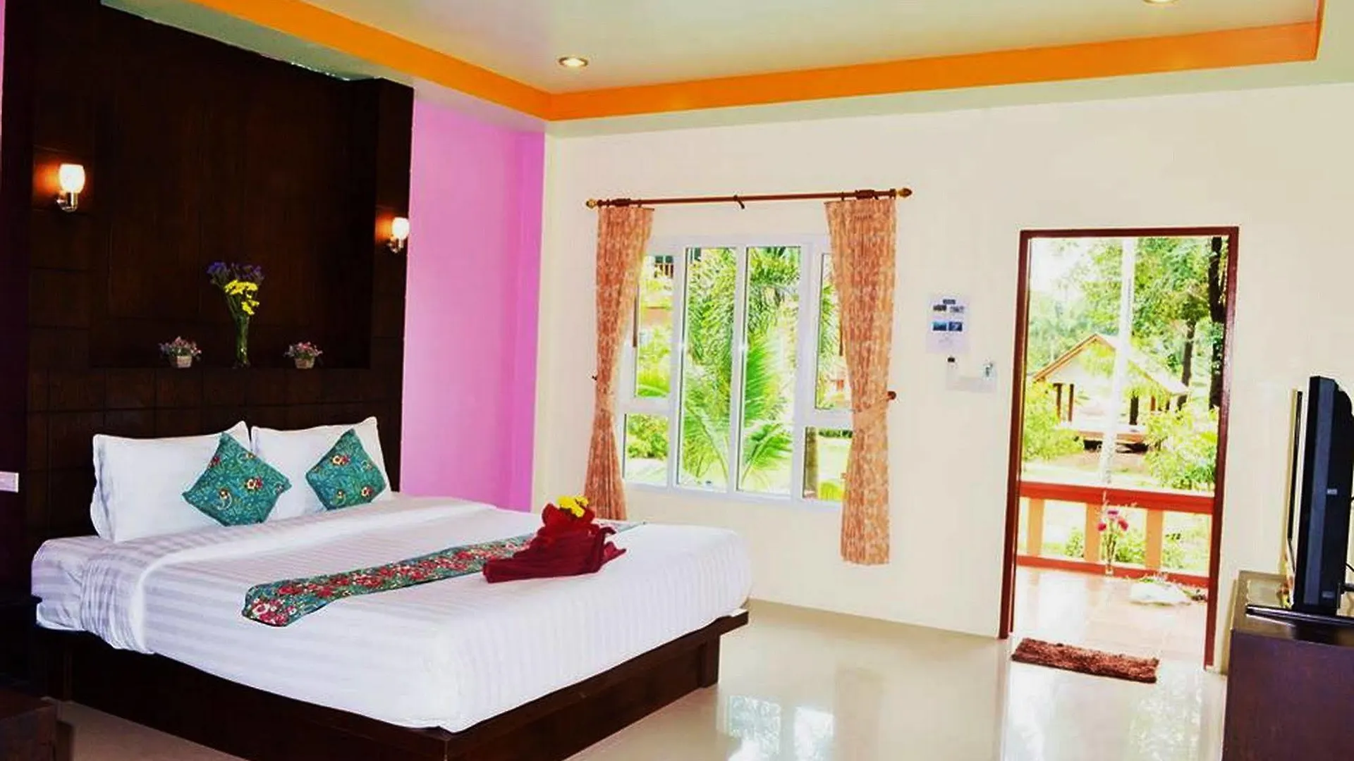 Peaceful Resort , Long Beach - Koh Lanta 3*,  Thailand