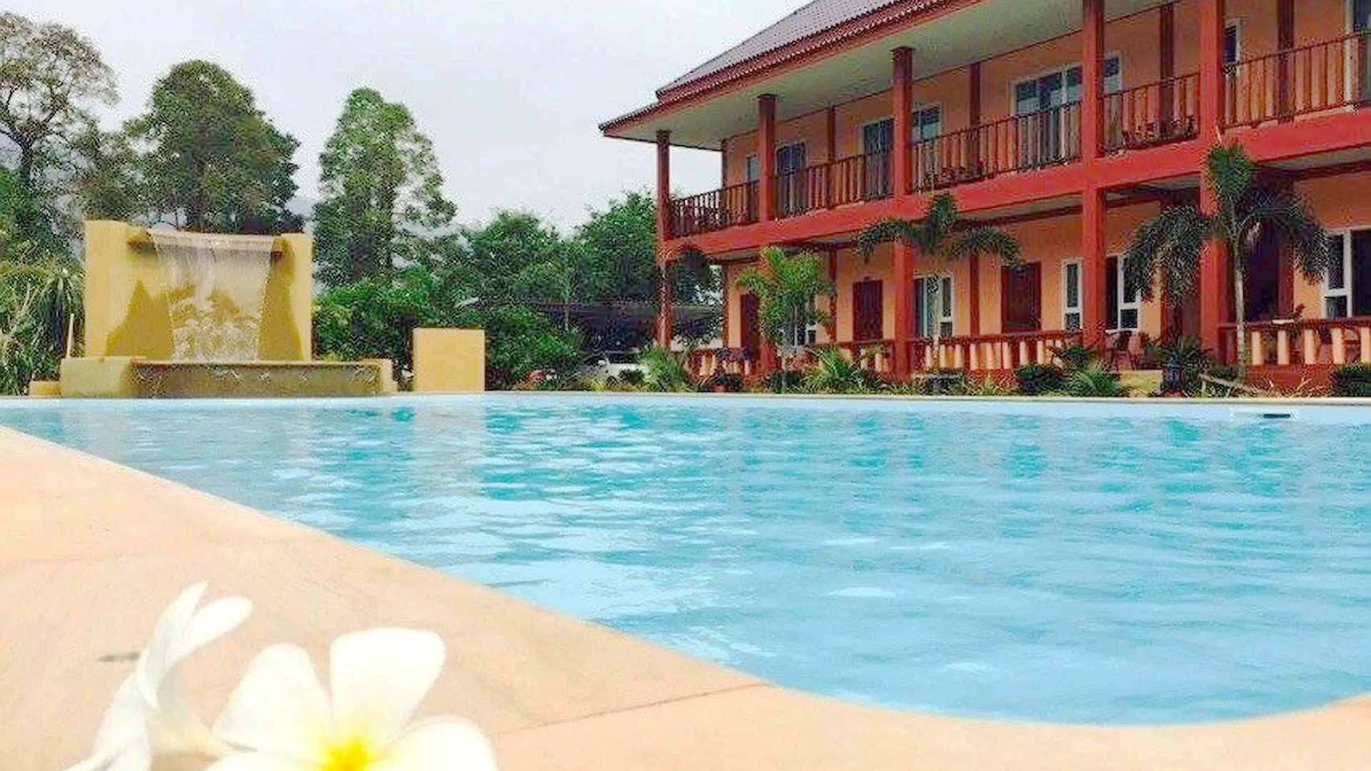 Peaceful Resort , Long Beach - Koh Lanta
